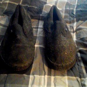 Fuzzy black Vans size 11.5. Very uniqie!